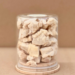 Freezy Paws Freeze Dried Dogs and Cats Treats Chicken Breast with Colostrum 80g