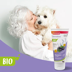 Beaphar BIO Sensitive Shampoo with old lady