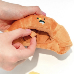 Pikapet INS Treat-Hiding Croissant Squeezing Dog Toy